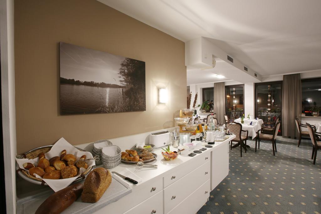 Hotel Am Peterstor Montabaur Bagian luar foto